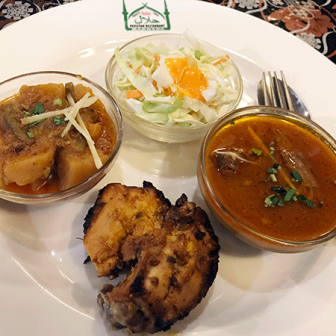 野菜とマトンの２種カレー