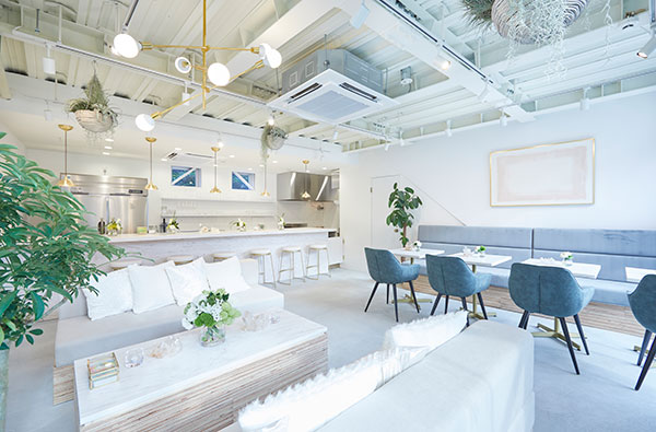 洗練された店内