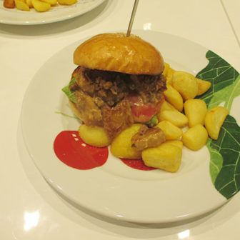 おすすめの「一石三鳥テリマヨバーガー」