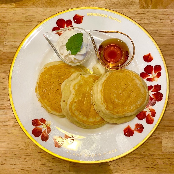 Komeda Is 東銀座店 Japanese Heart