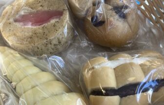 ベジでは無い方も多く買いに来られる美味しいパンの数々です