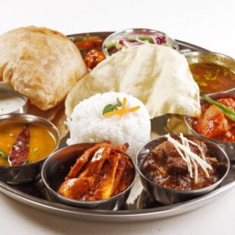 南インドの定食ミールス