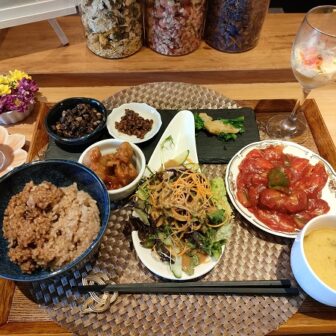 ボリュームたっぷりヴィーガンでのランチメニュー♡